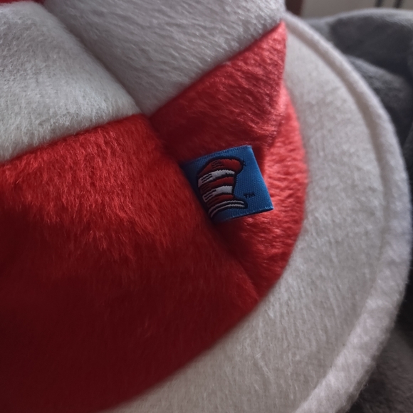Dr. Seuss Cat In The Hat Velboa Plush Hat with tail - Picture 5 of 6